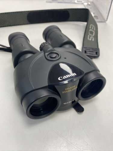 Canon 10x30 IS Binolculars