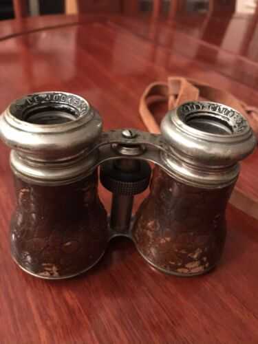 vintage Le Jockey Club Paris binoculars