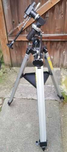 Skywatcher? EQ-1 Equatorial Mount with Tripod Slow Mo Controls