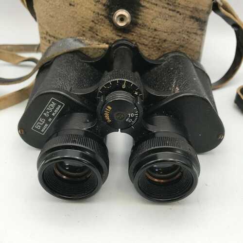 RUSSIAN BNUS 8 X 30M MULTI COATED BINOCULARS IN CARRYING CASE