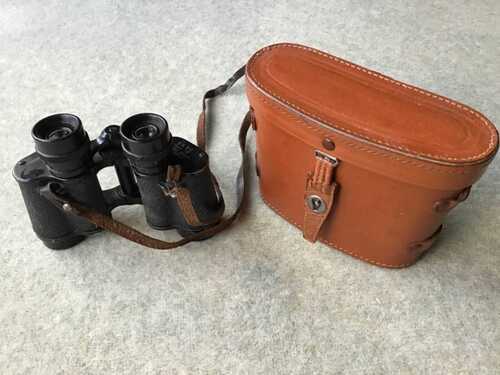 Observer binoculars 8 x 30 with tan case