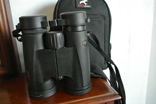 Kite caiman 8x42 binoculars