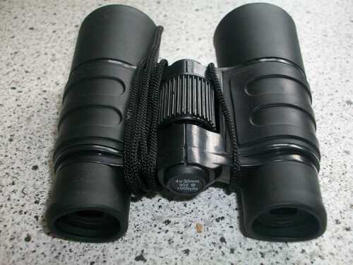 Binoculars - 4 x 30mm, 302, 1000 yards with Bag and Cleaning Cloth