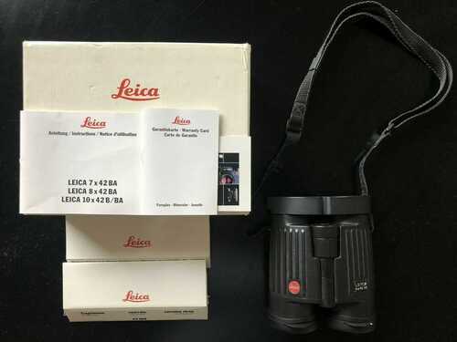 Leica Trinovid 8 X 42 BA binoculars with original case/box