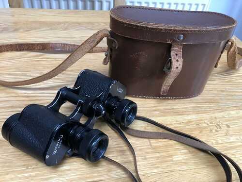 Vintage Wray London Wrayvu 8x30 Binoculars in Leather Case