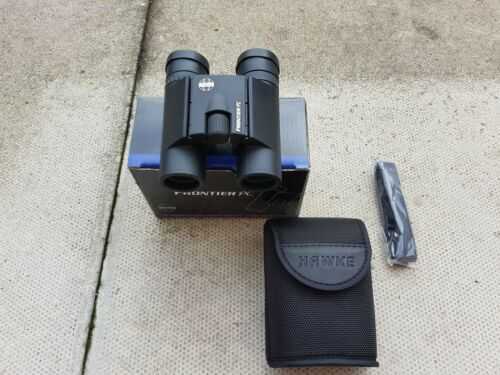 Hawke Frontier PC compact binoculars with case, box, strap