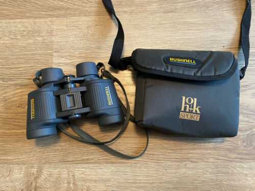 Bushnell Binoculars 7x35 Wide Angle With Bag