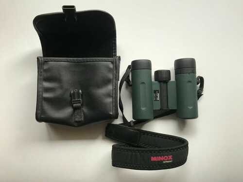 Olive green Minox 8x25 waterproof binoculars. Used, great condition. Inc case.