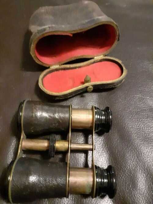 vintage binoculars.. theatre ...