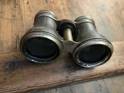 Le Jockey Club, Parris Binoculars Vintage