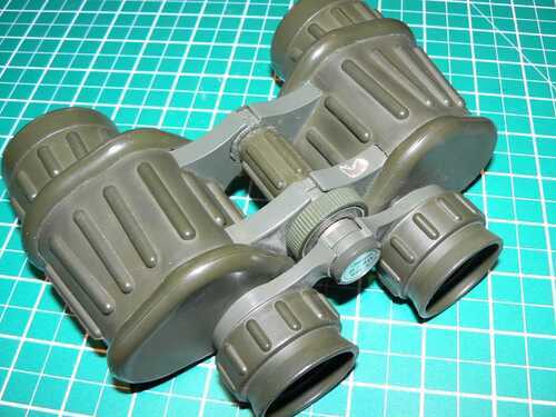 GREENKAT 8 x 40 WIDE ANGLE MILITARY STYLE PORROPRISM BINOCULARS - GREEN ARMOURED