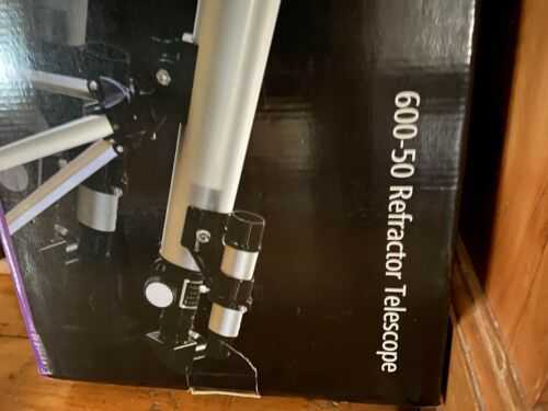 600-50 Refractor Telescope BNIB