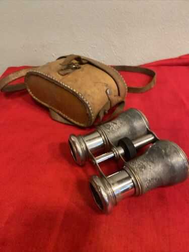 Vintage Binoculars - Le Jockey Club Paris Vintage Binoculars Shagreen Covering