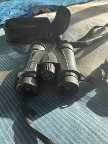 Forest Optics 8x32 Finch Waterproof Binoculars Excellent Condition