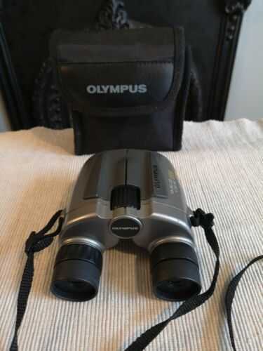 Olympus 10-30x25 PC Series Zoom Binoculars with Case