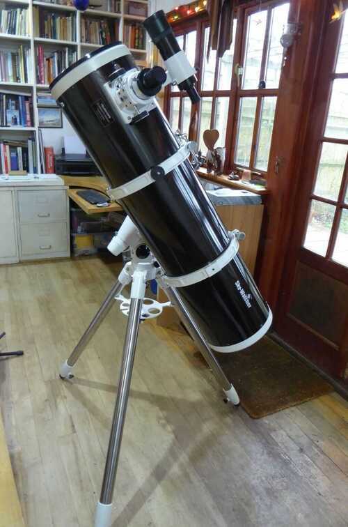 Skywatcher 200P Telescope with EQ5 Equatorial mount