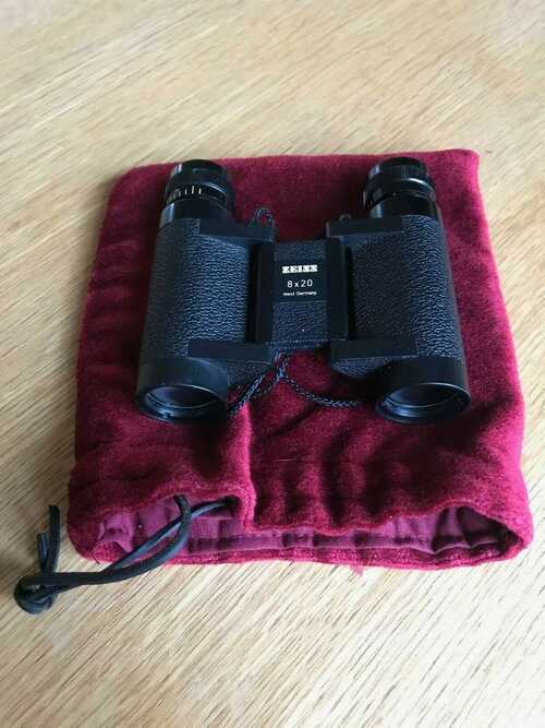 Carl Zeiss 8x20 Binoculars with strap and velvet bag - great condition