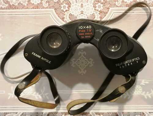 VINTAGE FRANK NIPOLE 10 x 40 WIDE ANGLE FIELD BINOCULARS MODEL NO. 3855 JAPAN