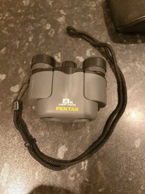 PENTAX 8 X 21 6.2 UCF MINI BINOCULARS WITH ORIGINAL CASE