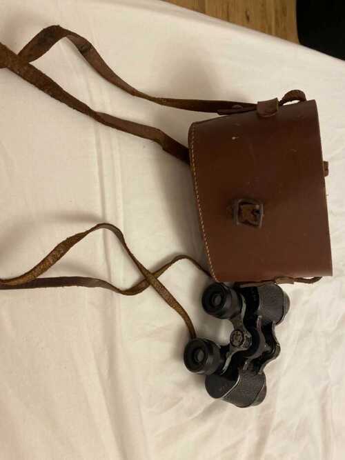 Eagle eye 8x 26 vintage binocular with leather case