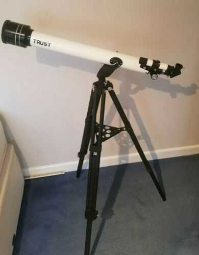 Trust 66s telescope and tripod (D=60mm F=700mm) with tripod. Please see photos