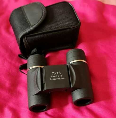 Compact binoculars  7x18