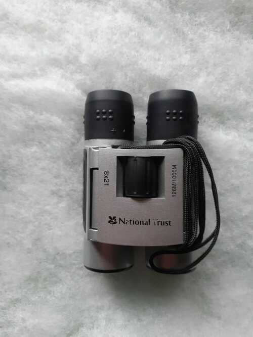 National Trust Binoculars Folding in case with neck strap 8 x 21 126M x 1000M