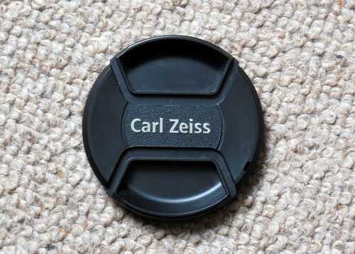 CARL ZEISS TELESCOPE 86MM SPRING LOADED LENS COVER