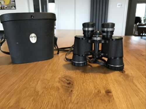 Vintage Boots Pacer Binoculars 8 x 40mm, wide angle 9 degrees  with case