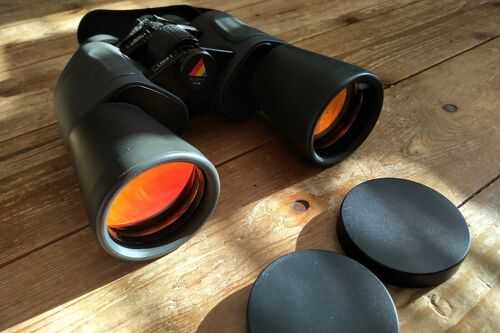 PRISMA BINOCULARS 122M 1000M 10 x 50 CASE AND COVERS