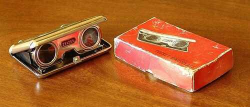 VINTAGE POCKET OPERA BINOCULARS BOXED 2.5 x 25mm good condition