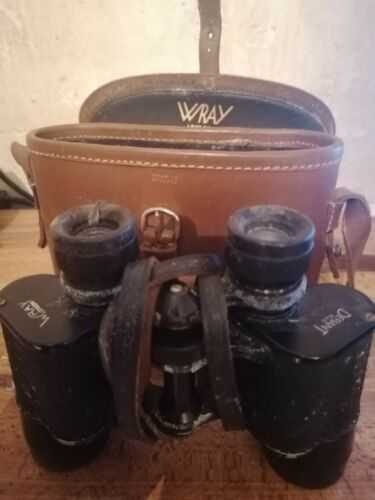 WRAY LONDON DEFIANT 10 x 35 COMPACT BINOCULARS WITH GOOD LEATHER CASE